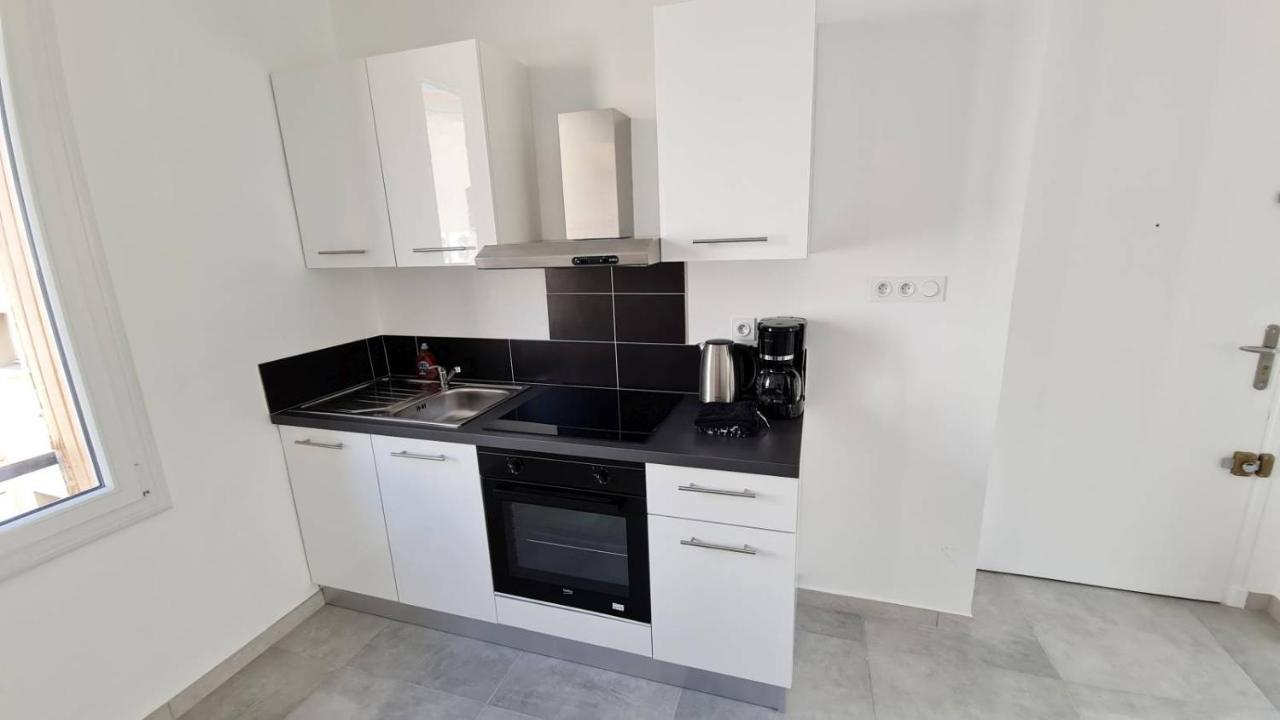 Maxbnb - T2 Balcon 50M2 - Climatise - Ouest - Toulon Dış mekan fotoğraf
